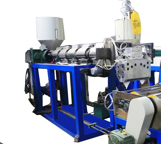 PE 发泡布挤出机